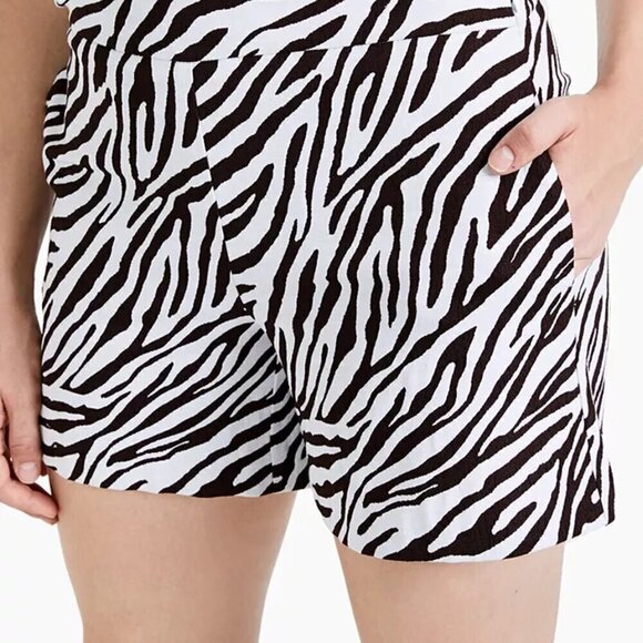 Charter Club High Rise Zebra Print Shorts Size 4 - Picture 3 of 14